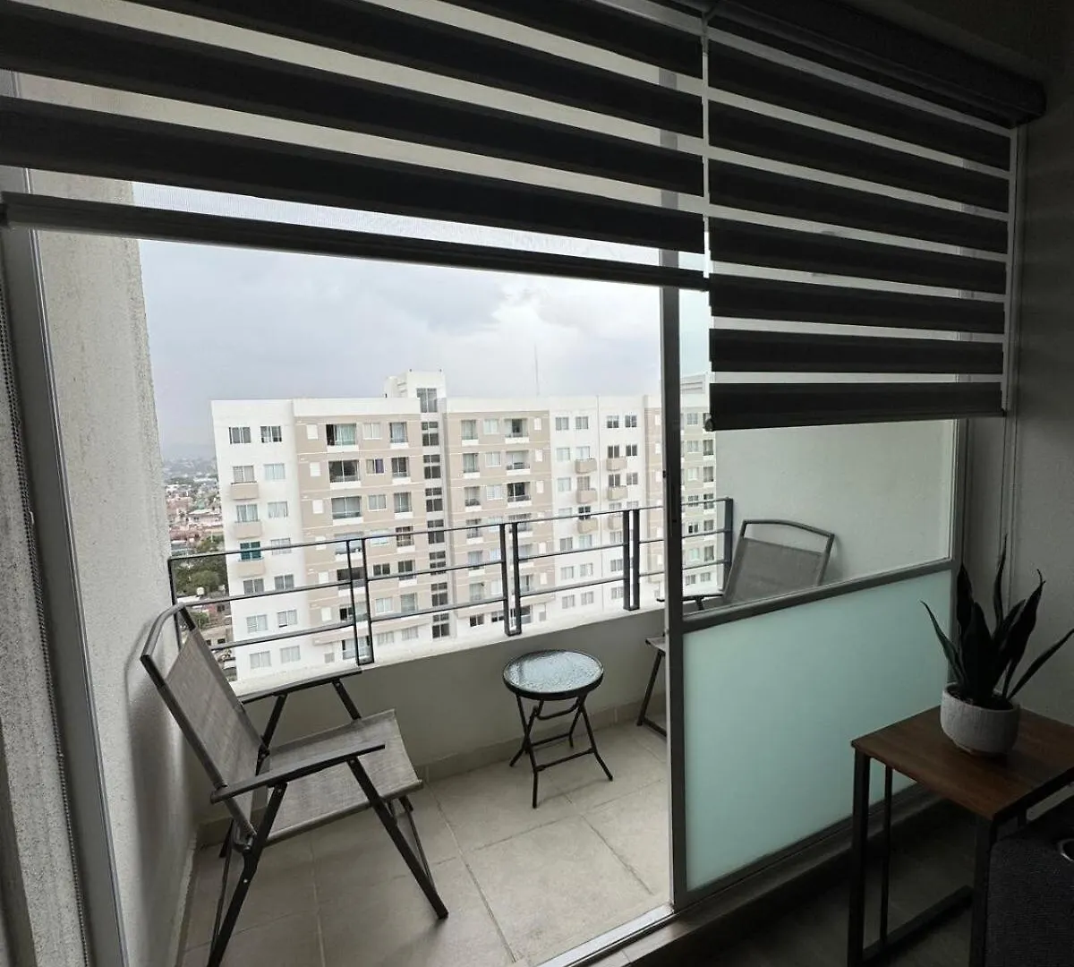 Modern 12Th-Floor Penthouse W 2 Balconies & City Views Guadalajara 0*,